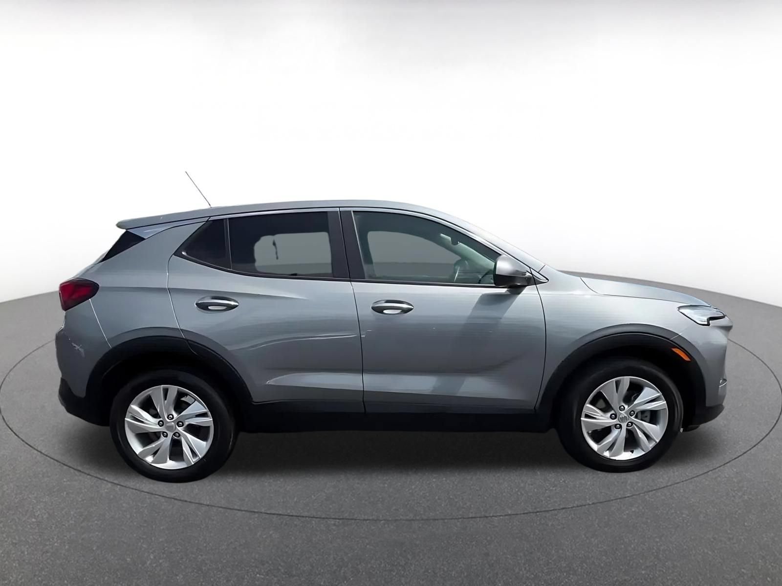 Used 2025 Buick Encore GX Preferred FWD image 16