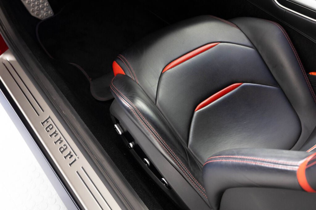Certified 2019 Ferrari GTC4Lusso T RWD image 59