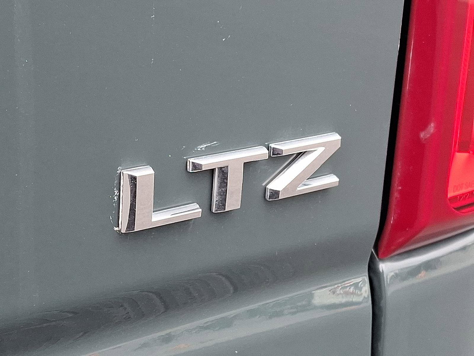 Used 2025 Chevrolet Silverado 3500 LTZ w/ LTZ Plus Package image 30