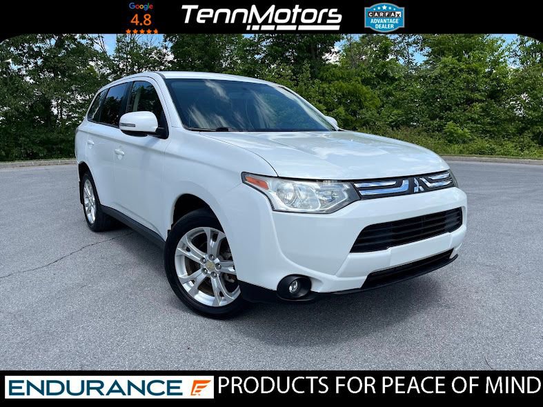 Used 2014 Mitsubishi Outlander SE AWD/4WD image 3
