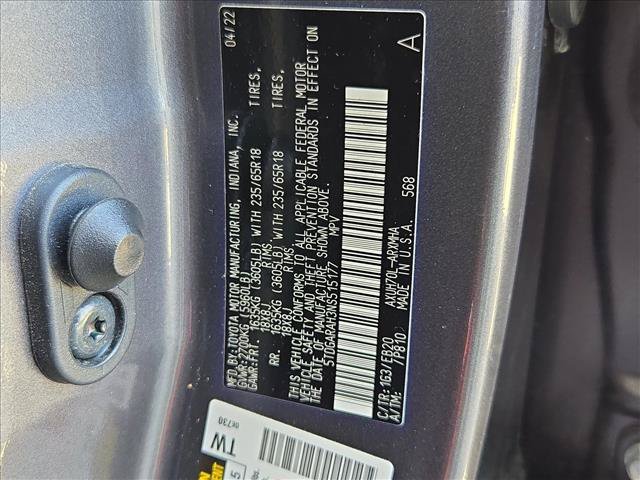 Used 2022 Toyota Highlander XLE FWD image 23