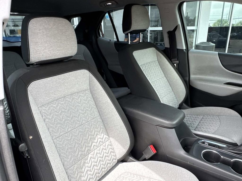 Used 2023 Chevrolet Equinox LS w/ LPO, Floor Liner Package FWD image 11