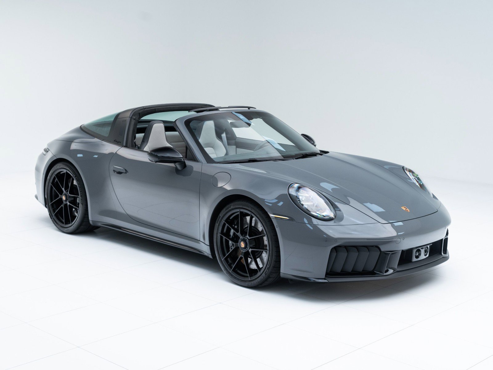 Certified 2025 Porsche 911 Targa 4 GTS image 7