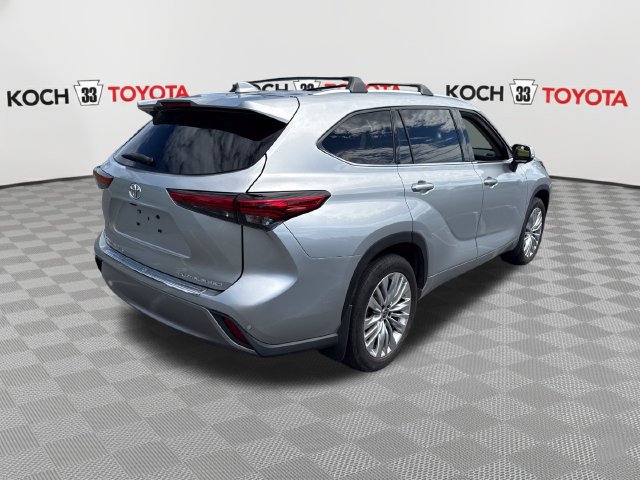 Used 2023 Toyota Highlander Platinum AWD/4WD image 8