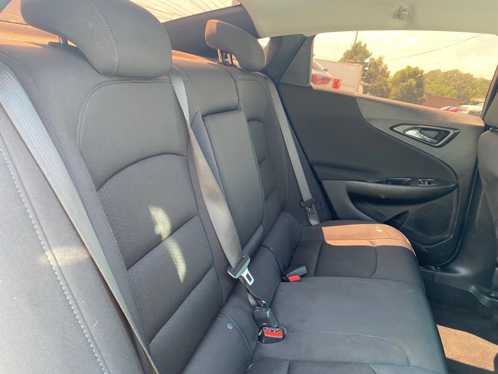 Used 2022 Chevrolet Malibu LT FWD image 17