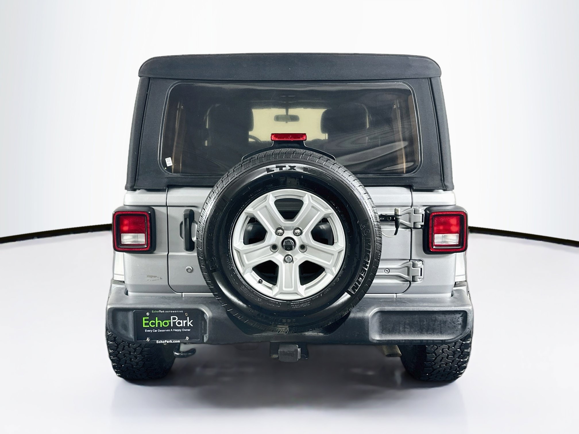 Used 2018 Jeep Wrangler Unlimited Sport S AWD/4WD image 7