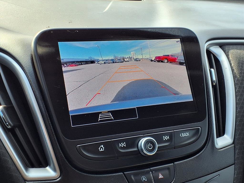 Used 2025 Chevrolet Malibu LS image 5