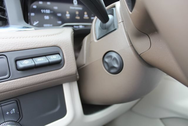 Used 2023 GMC Yukon Denali AWD/4WD image 29