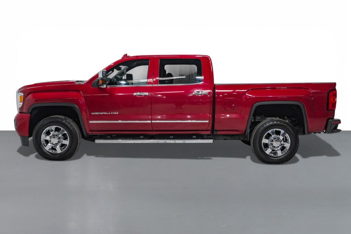 Used 2018 GMC Sierra 3500 Denali w/ Duramax Plus Package image 9