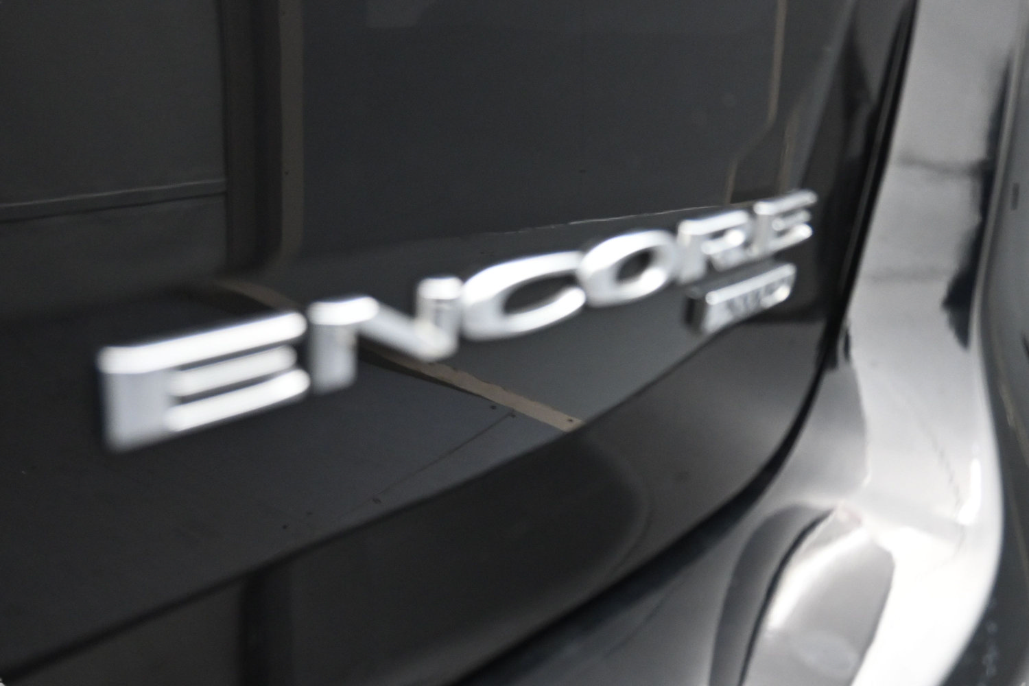 Used 2022 Buick Encore Preferred w/ Safety Package AWD/4WD image 28