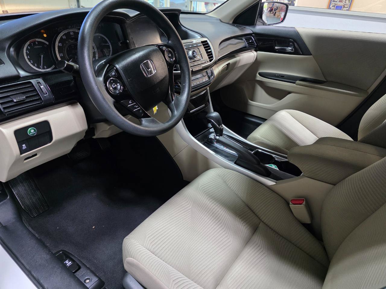 Used 2016 Honda Accord LX image 16