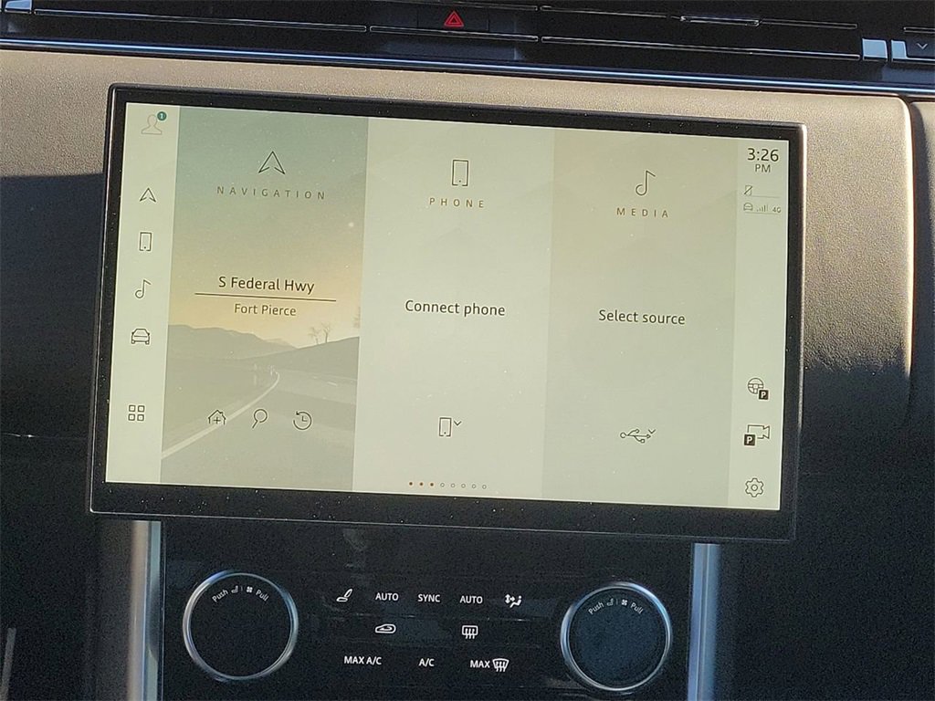 Used 2023 Land Rover Range Rover SE image 21