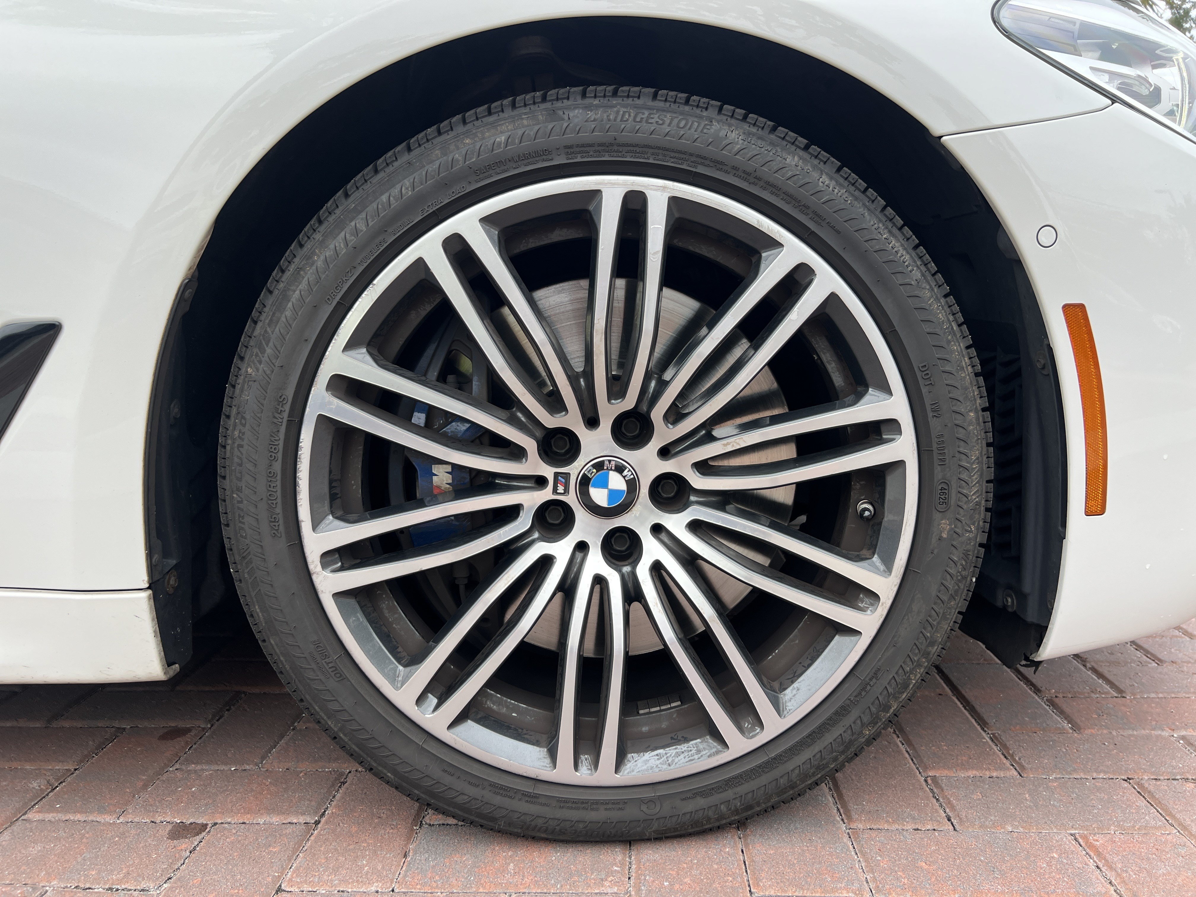 Used 2020 BMW 540i xDrive w/ M Sport Package AWD/4WD image 13