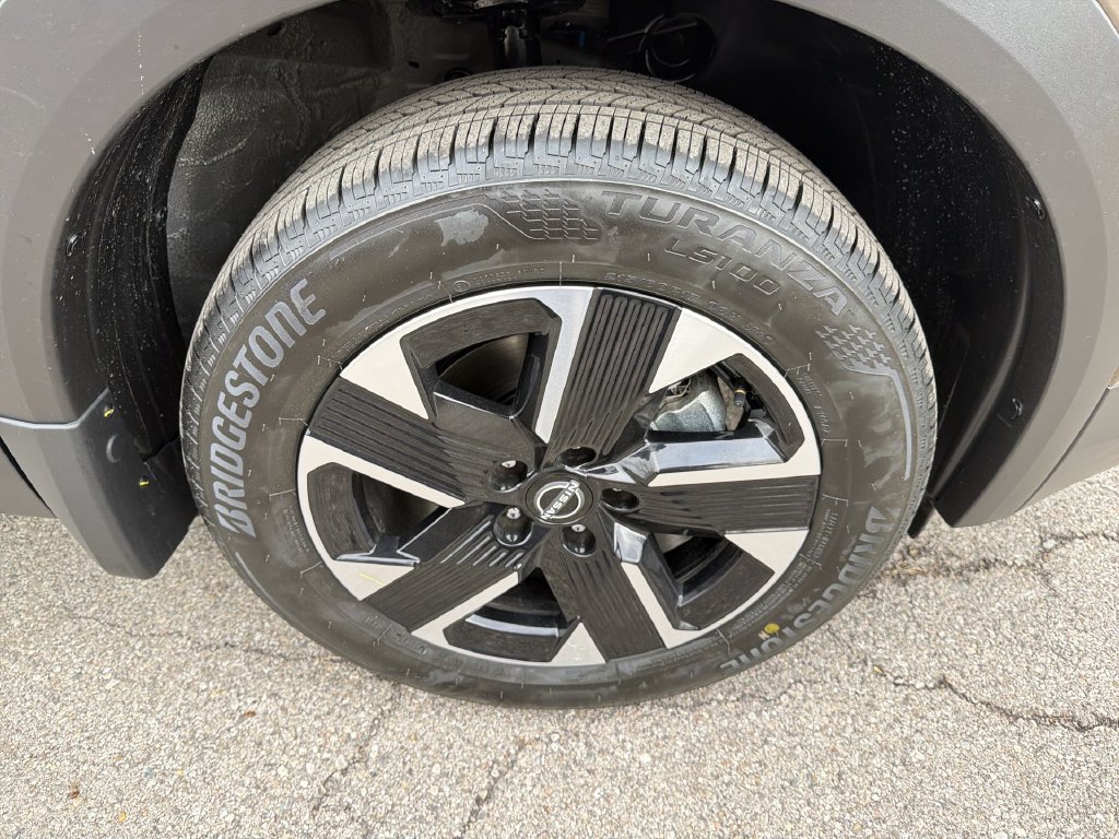 Certified 2026 Nissan Kicks SV w/ SV Premium Package AWD/4WD image 16