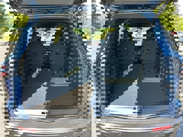 New 2026 Chevrolet Traverse LT w/ Midnight/Sport Edition image 34