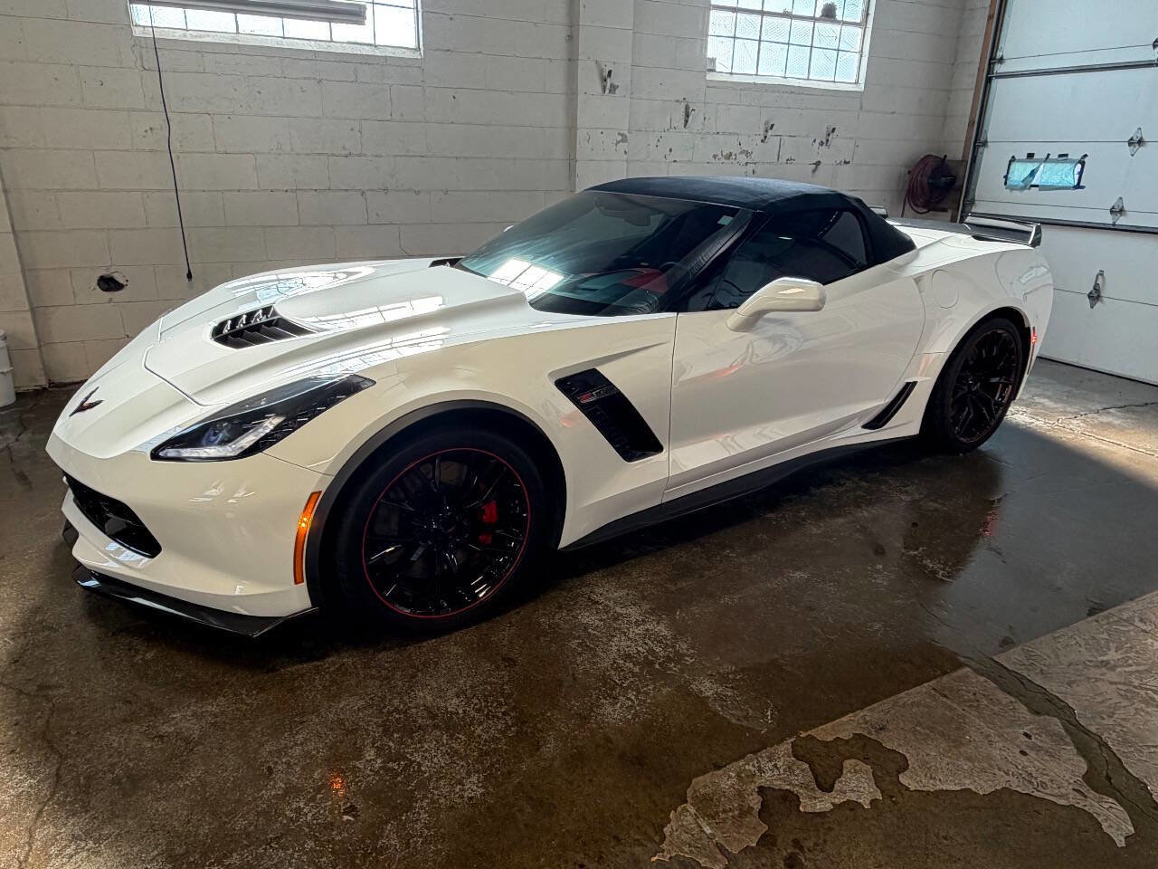 Used 2019 Chevrolet Corvette Z06 image 2