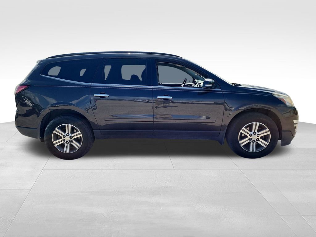 Used 2017 Chevrolet Traverse LT image 9