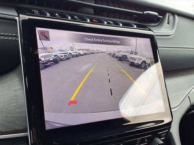 Used 2023 Jeep Grand Cherokee L Limited image 13