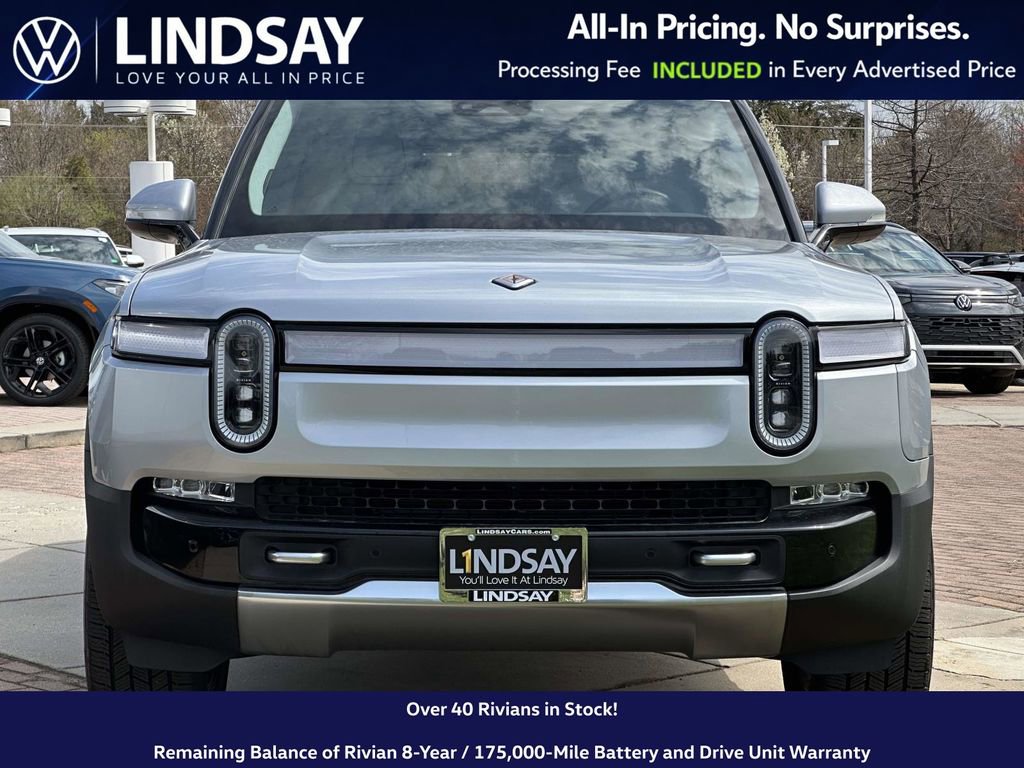 Used 2023 Rivian R1S Adventure image 3
