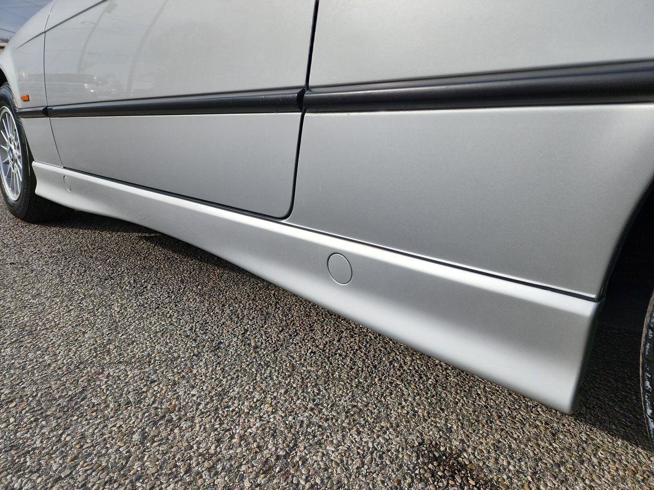 Used 1998 BMW 328i Convertible image 34