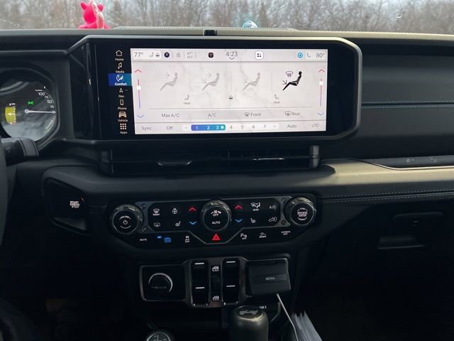 Used 2024 Jeep Wrangler High Altitude image 9