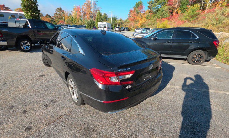 Used 2018 Honda Accord EX-L image 8