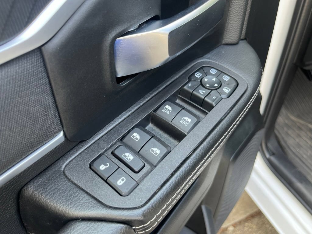 Used 2026 RAM 3500 Big Horn AWD/4WD image 35