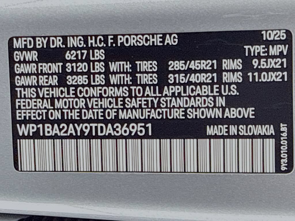 Certified 2026 Porsche Cayenne Coupe AWD/4WD image 34