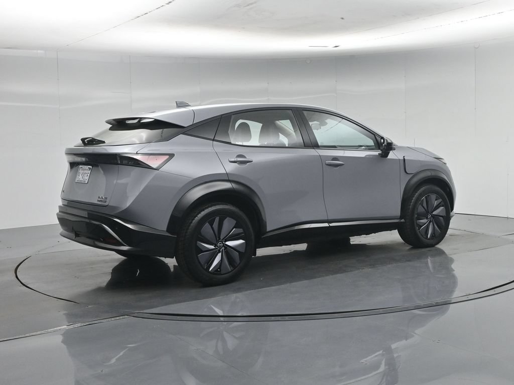 Used 2023 Nissan Ariya AWD image 28