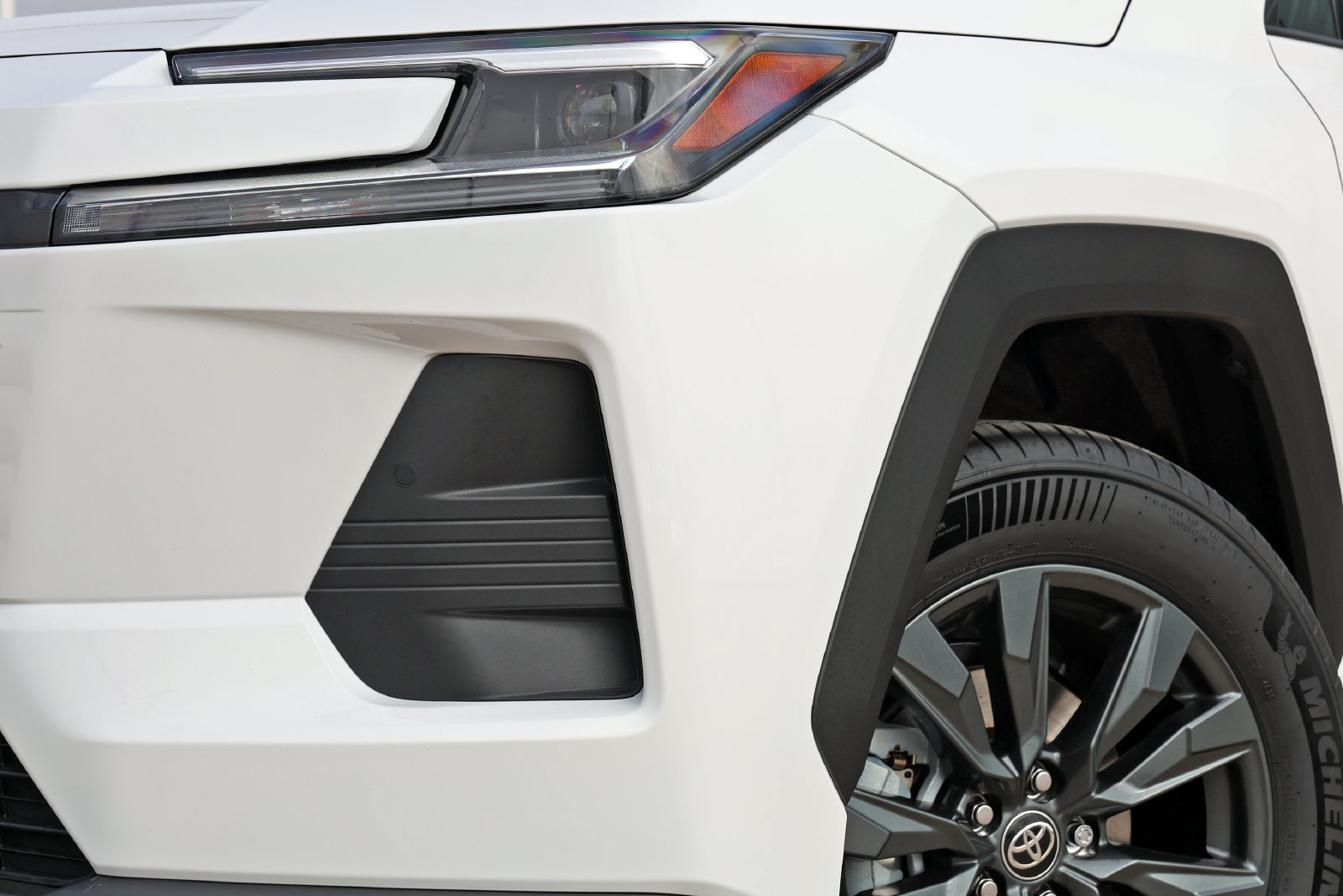 New 2026 Toyota RAV4 XLE Premium FWD image 10