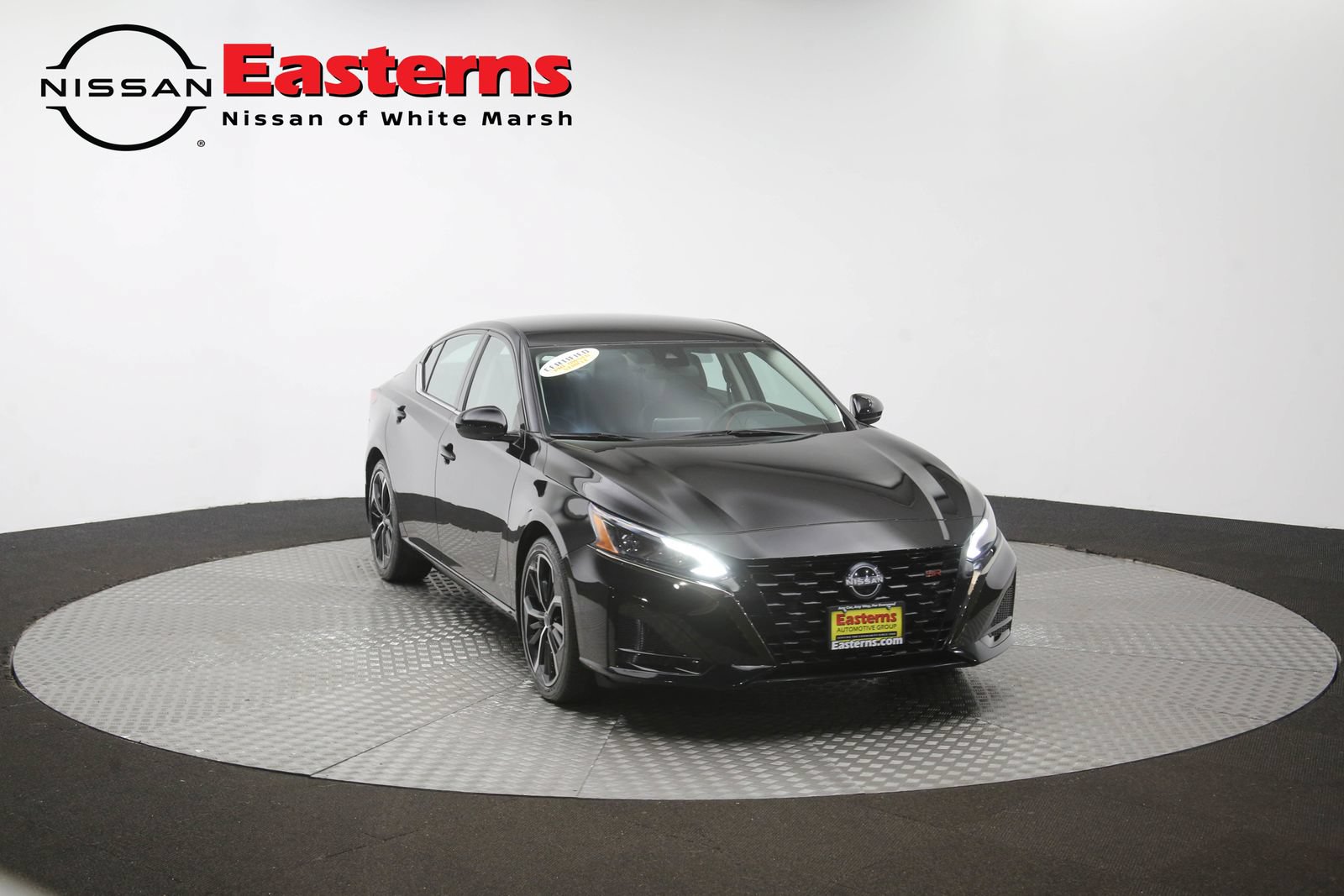 Used 2023 Nissan Altima 2.5 SR FWD image 49