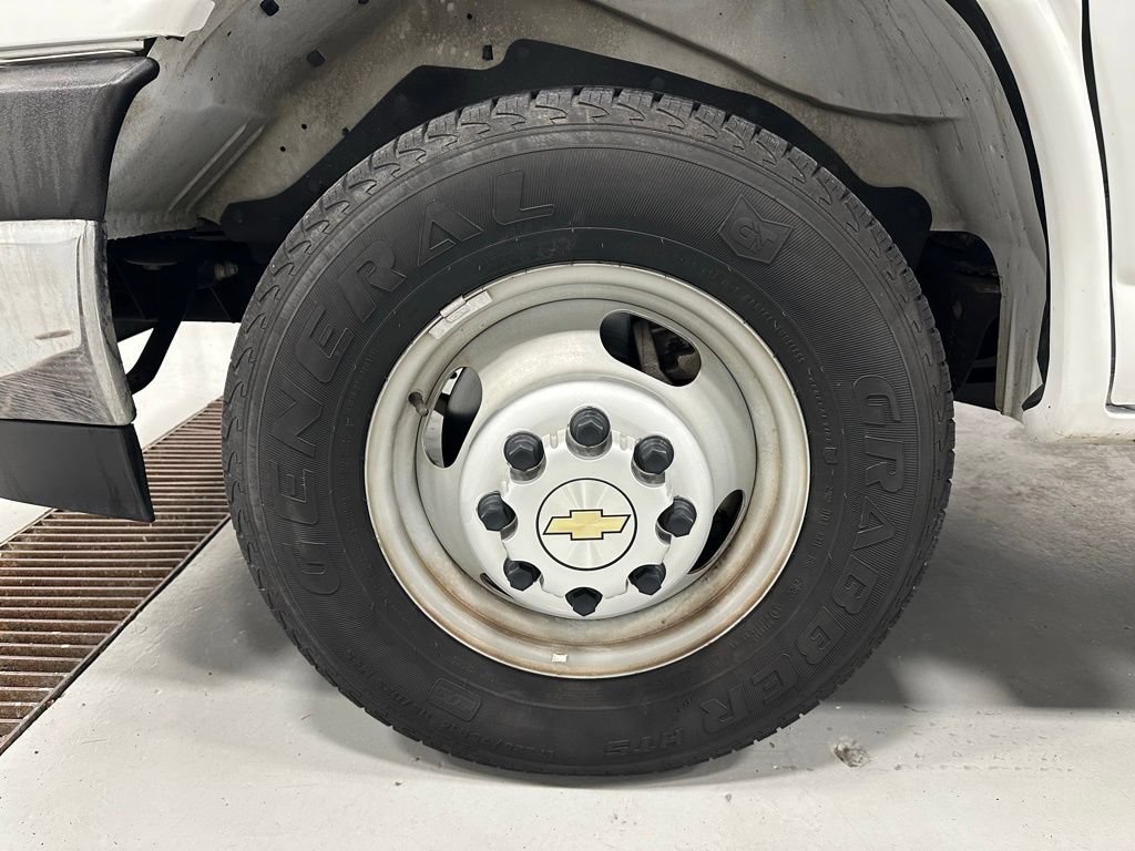 Used 2022 Chevrolet Express 3500 w/ Power Convenience Package image 45