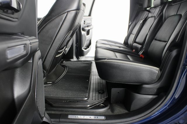 Used 2022 RAM 1500 Limited w/ Body Color Bumper Group image 18