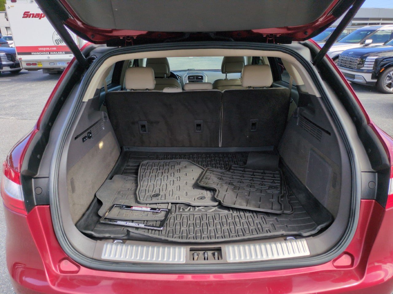 Used 2016 Lincoln MKX Select w/ Select Plus Package AWD/4WD image 26