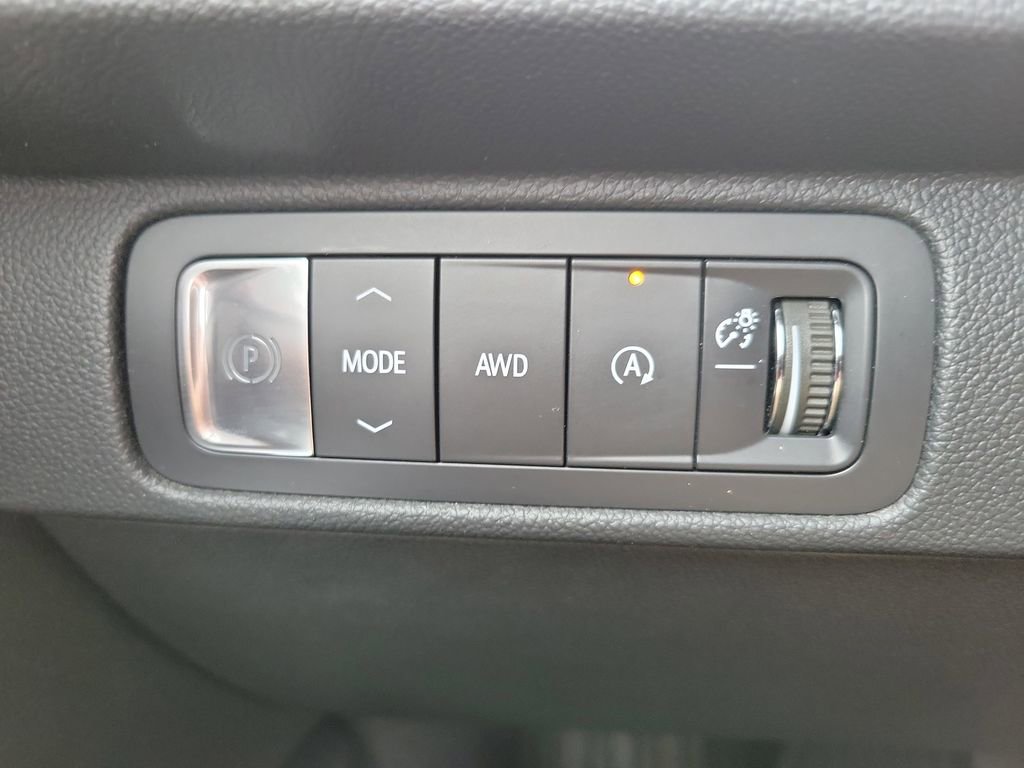 Used 2025 Chevrolet Traverse Z71 w/ LPO, Floor Liner Package image 24