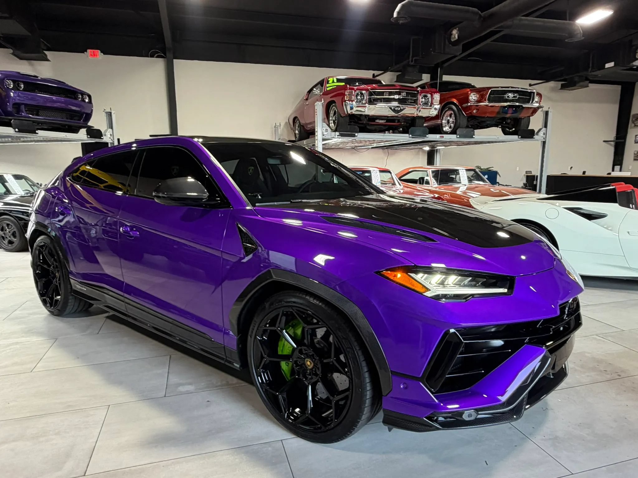 Used 2024 Lamborghini Urus Performante AWD/4WD image 18