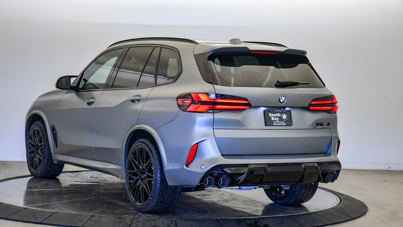 New 2026 BMW X5 M Competition w/ Executive Package image 2