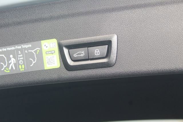 New 2026 BMW X6 xDrive40i w/ Climate Comfort Package image 8