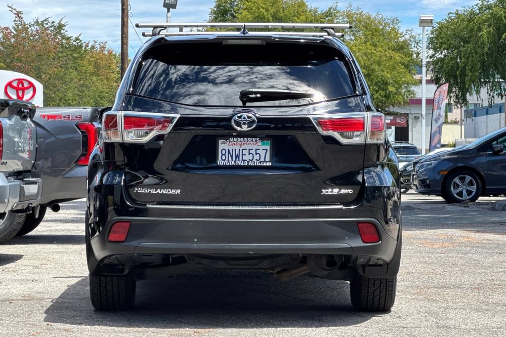 Certified 2016 Toyota Highlander XLE w/ Protection Package #3 AWD/4WD image 4
