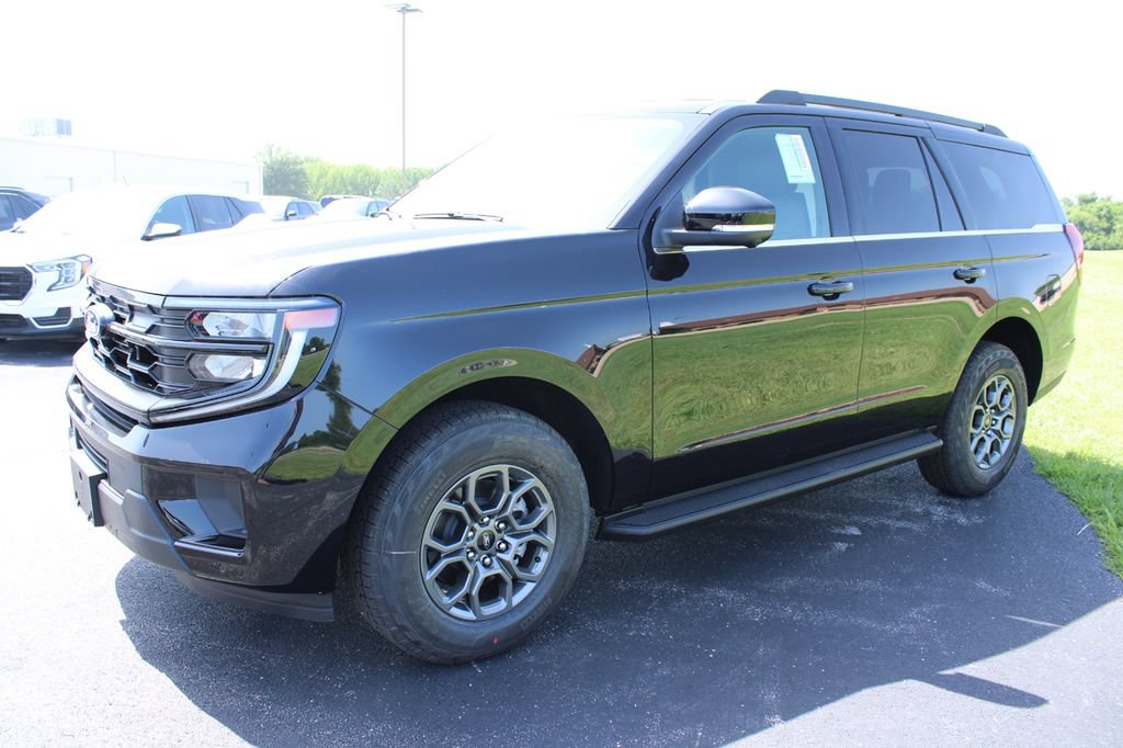 New 2027 Ford Expedition Active AWD/4WD image 3