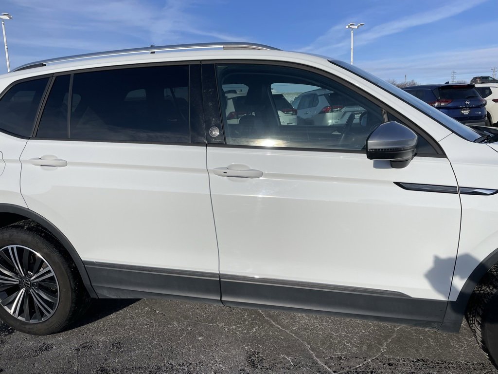 Used 2024 Volkswagen Tiguan Wolfsburg Edition image 37
