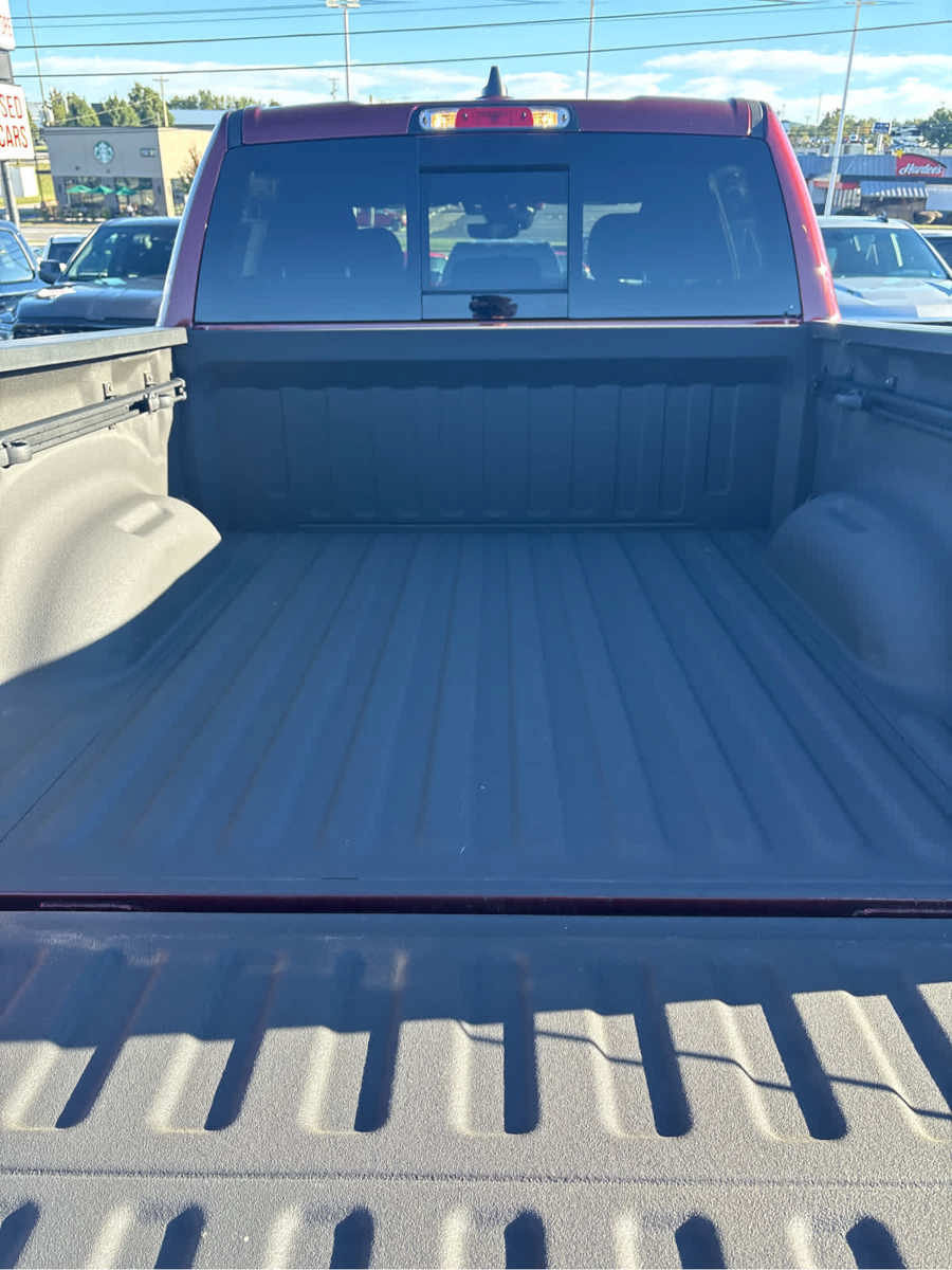 Used 2025 RAM 1500 Big Horn AWD/4WD image 23