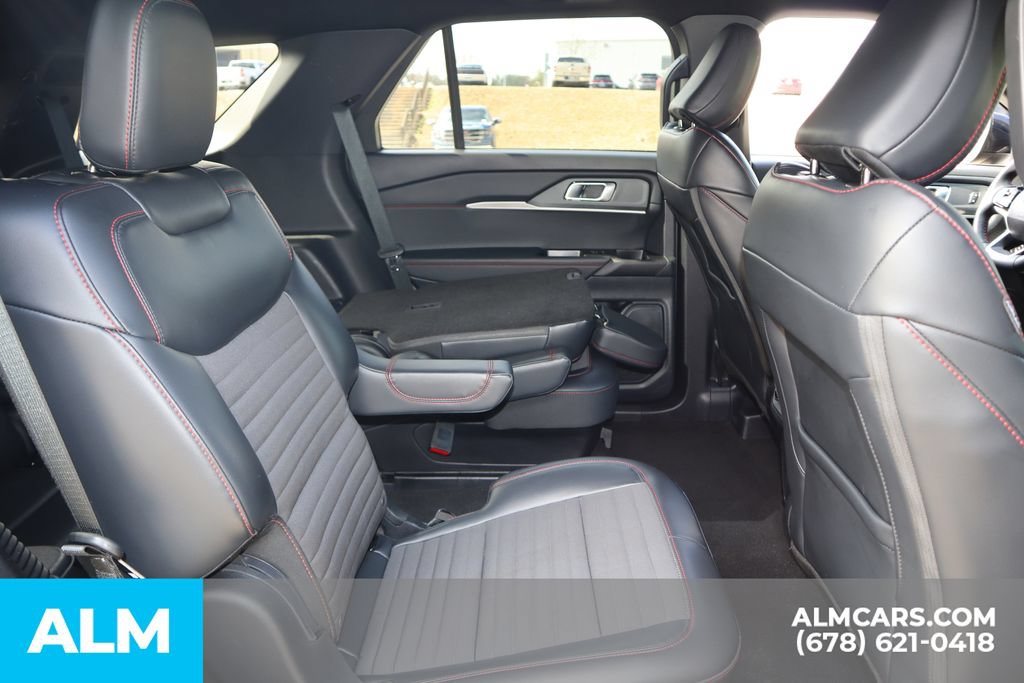 Used 2025 Ford Explorer ST-Line AWD/4WD image 23