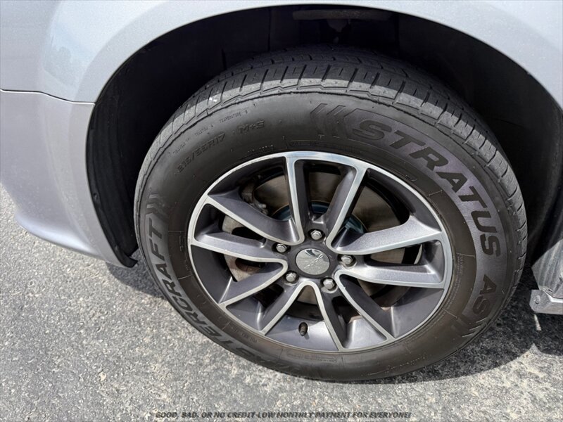 Used 2015 Dodge Grand Caravan R/T FWD image 25