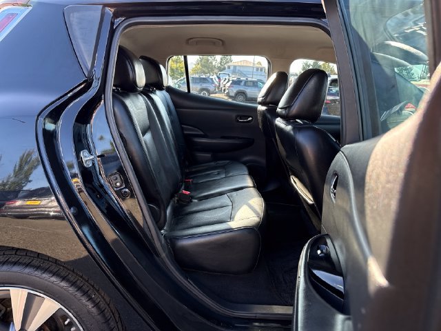 Used 2014 Nissan Leaf SL w/ Premium Package FWD image 10