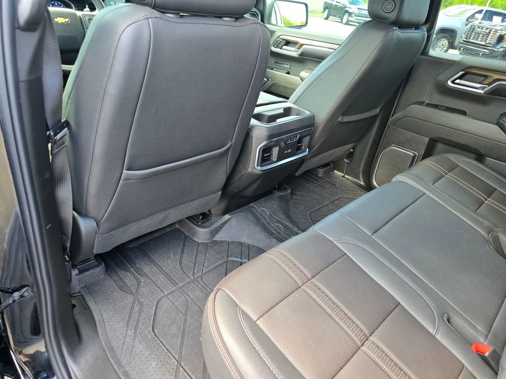Certified 2023 Chevrolet Silverado 1500 High Country w/ High Country Premium Package AWD/4WD image 31