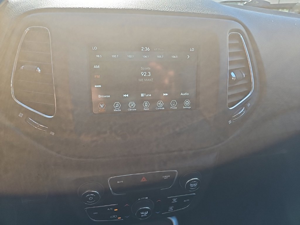 Certified 2020 Jeep Compass Latitude w/ Popular Equipment Group FWD image 32