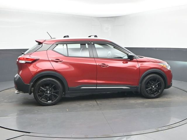 Used 2020 Nissan Kicks SR w/ SR Premium Package image 9