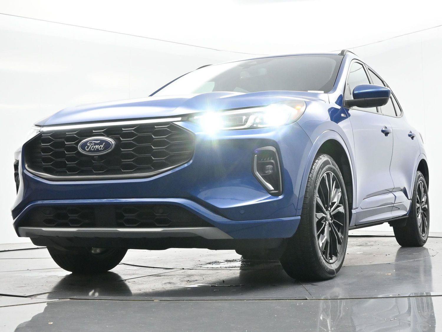 Used 2023 Ford Escape ST-Line Elite AWD/4WD image 44