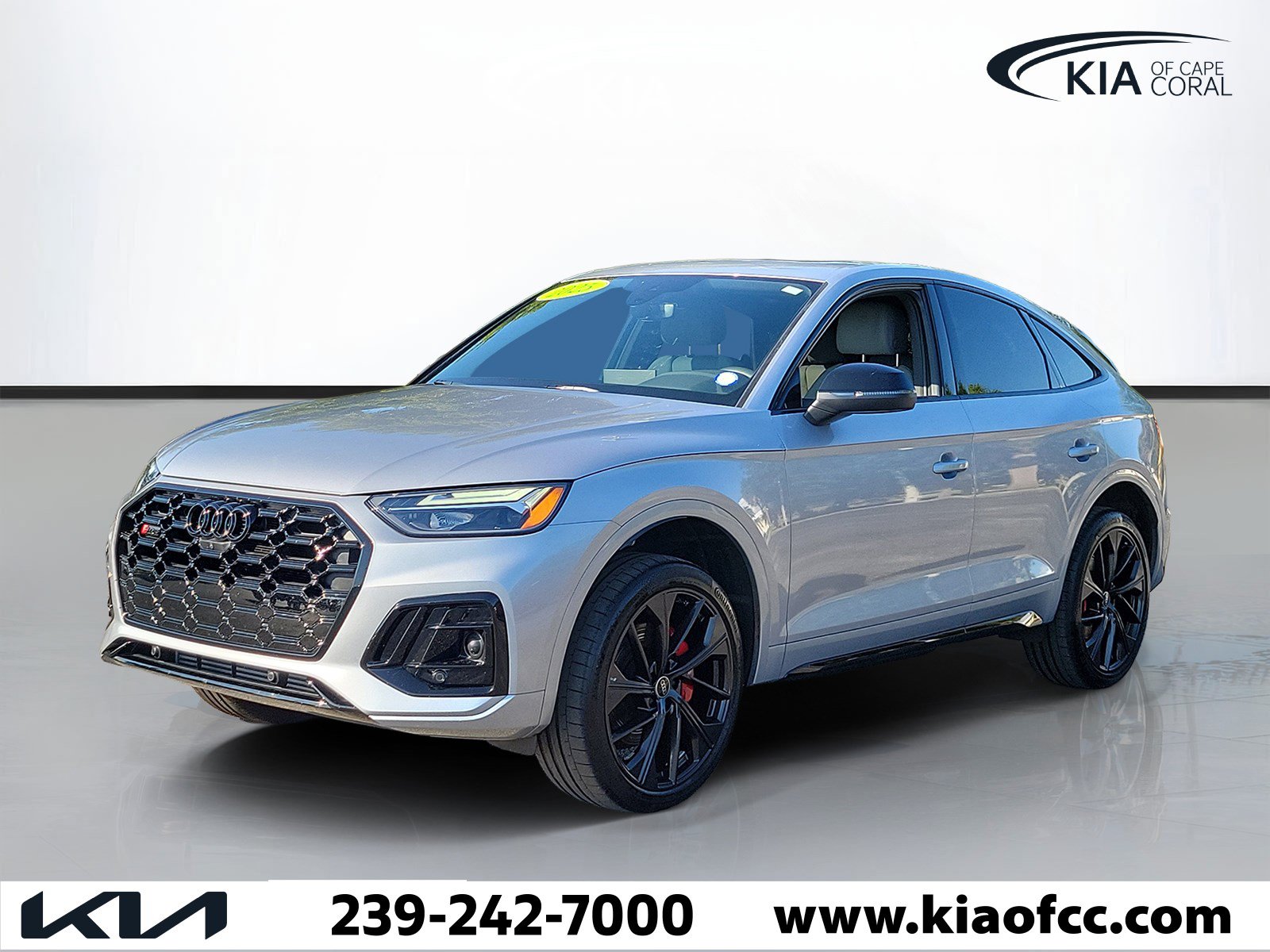 Used 2025 Audi SQ5 Premium Plus w/ Premium Plus Package AWD/4WD image 3